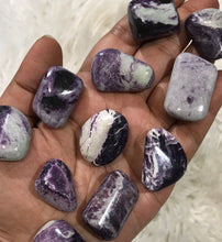 One Rare Medium SiZe kammererite Tumble