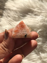 One (1) Sunstone Pyramid 30mm Side