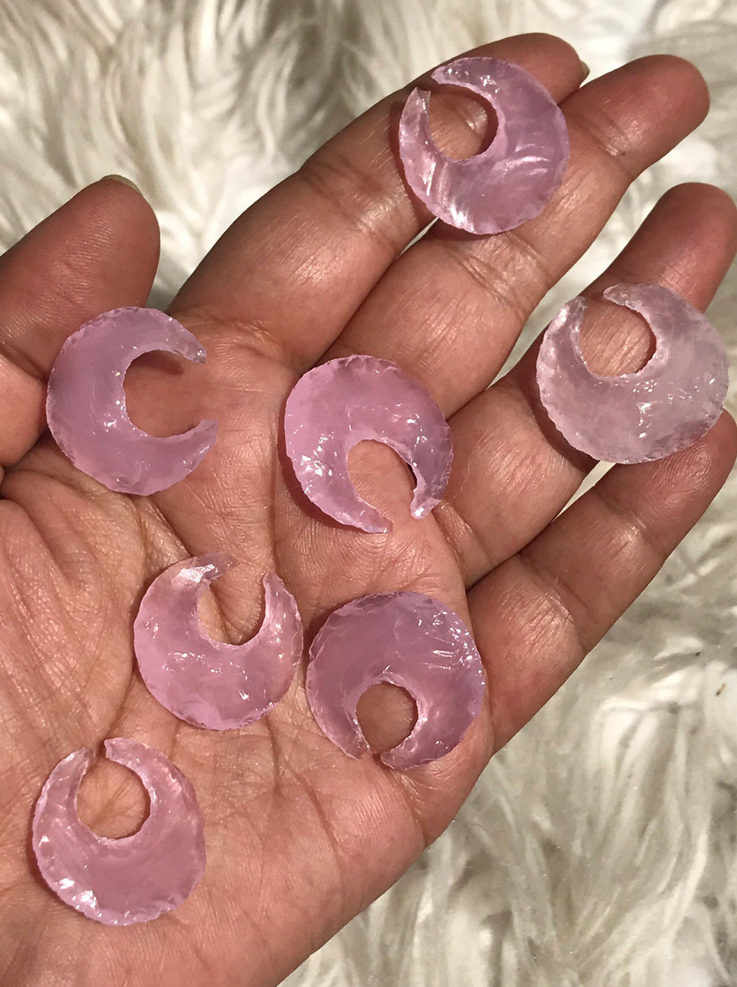 One Rosequartz Moon