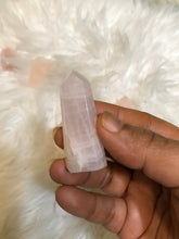 One Rose quartz point