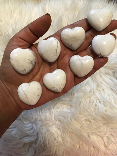 One (1) Howlite Puffy Heart