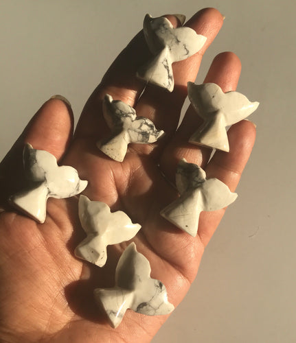 One Howlite Whale Tail