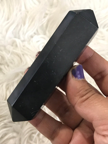 One large Black Onyx DT