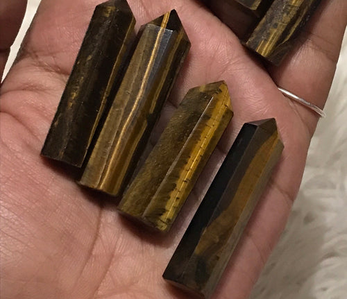 One Tiger Eye Point less than 2 inches