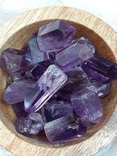 One Mini Bahia Gemmy Phantom Amethyst Elestial Point