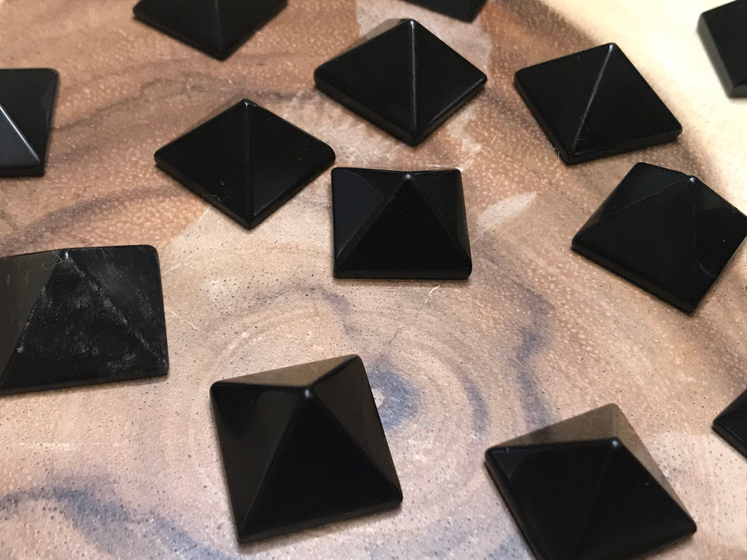 One (1) 20mm Black Obsidian  Pyramid