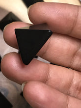 One (1) 20mm Black Obsidian  Pyramid