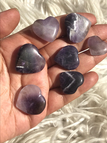 One Amethyst Heart 25-27mm