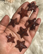 One Mahagony Obsidian Star