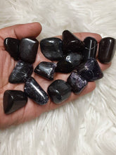 One Dark Purple Medium SiZe kammererite Tumble