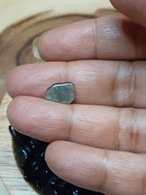 Gold Sheen Obsidian Chips-One Ounce