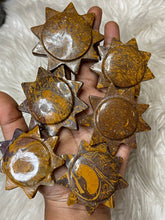 One Calligraphy Stone Sun