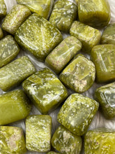 Serpentine Tumbled Stone - One