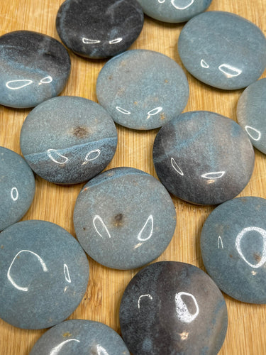 One Round Trolleite Palmstone 40-45mm