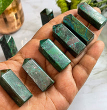 One Chrysocolla Mini Point