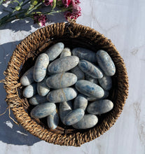One Rare Scheelite Shivlingam