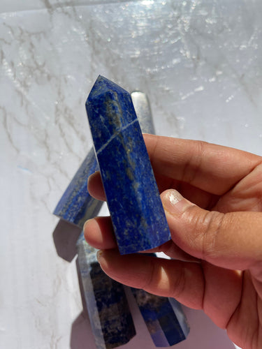One Blue Lapis Lazuli Point