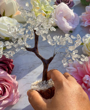 Clear Quartz Tree 150 chips