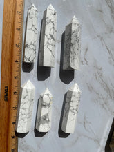 One White Howlite Point