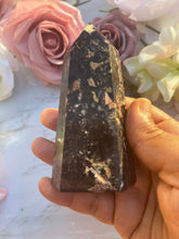 One Mosaic Quartz With Crazy Lace Point - New stone