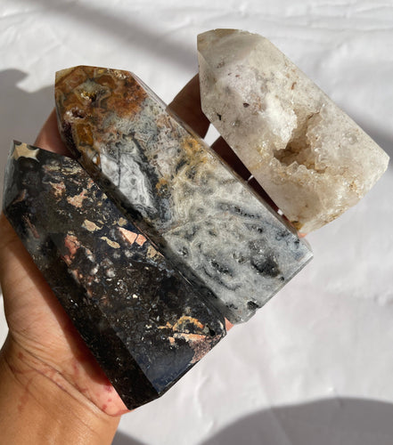 One Mosaic Quartz With Crazy Lace Point - New stone