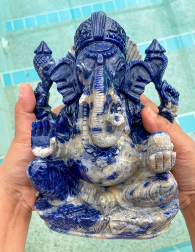 XXL Sodalite Sodalite 8.5 inches tall