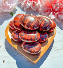 One Snake Skin Jasper Palmstone