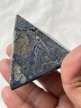 One covellite Pyramid 7