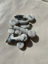 One White Howlite Key